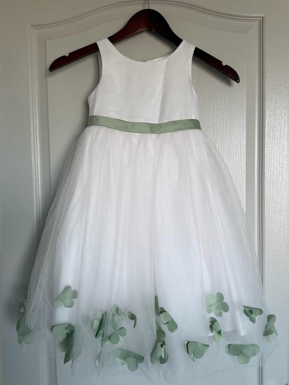 Girls dress